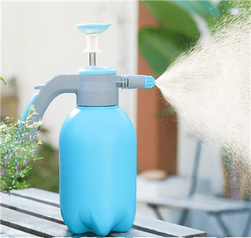 Elektromos és kézi öntözőkannák