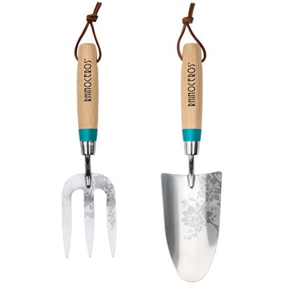 Fa fogantyúkert szerszámkészlet